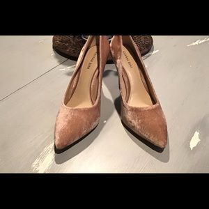 Gianni Bini Velvet Pumps